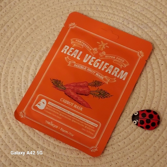 BUNDLE/LOT Real Vegifarm Carrot Double Shot Face Masks/Facial Masks NEW - Picture 2 of 4